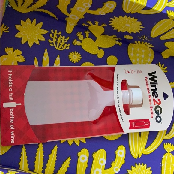 Wine 2 Go - Foldable Wine Bottle -750ml - Picture 2 of 6